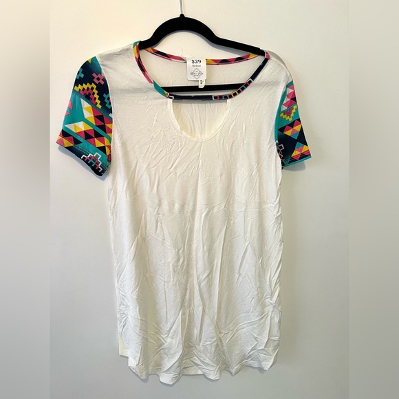 Women's White Blouse with Aztec Sleeve Detail - Picture 6 of 7